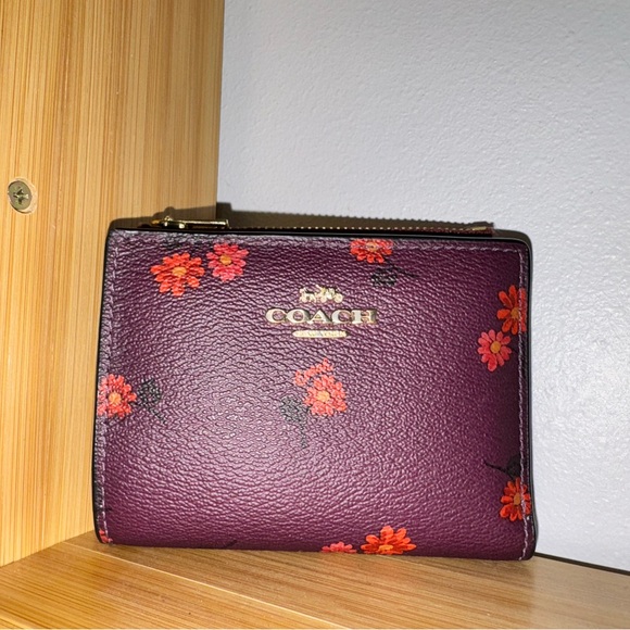 Coach Purple Floral Women's Wallet - Picture 3 of 6